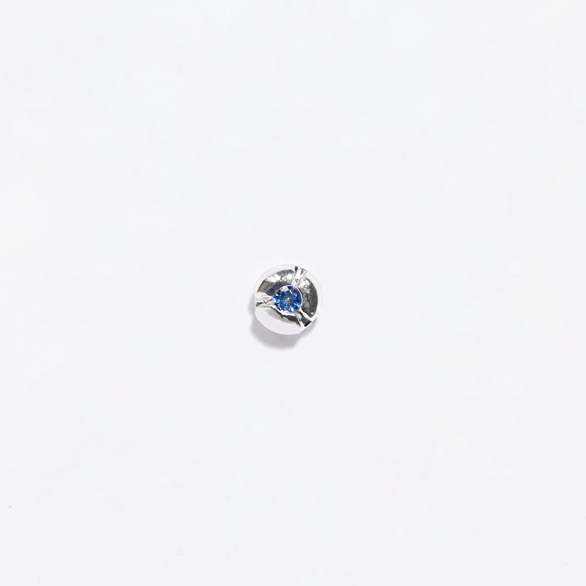 White gold and Sapphire Charm 
